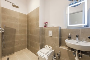Studio Comfort | Kamar mandi