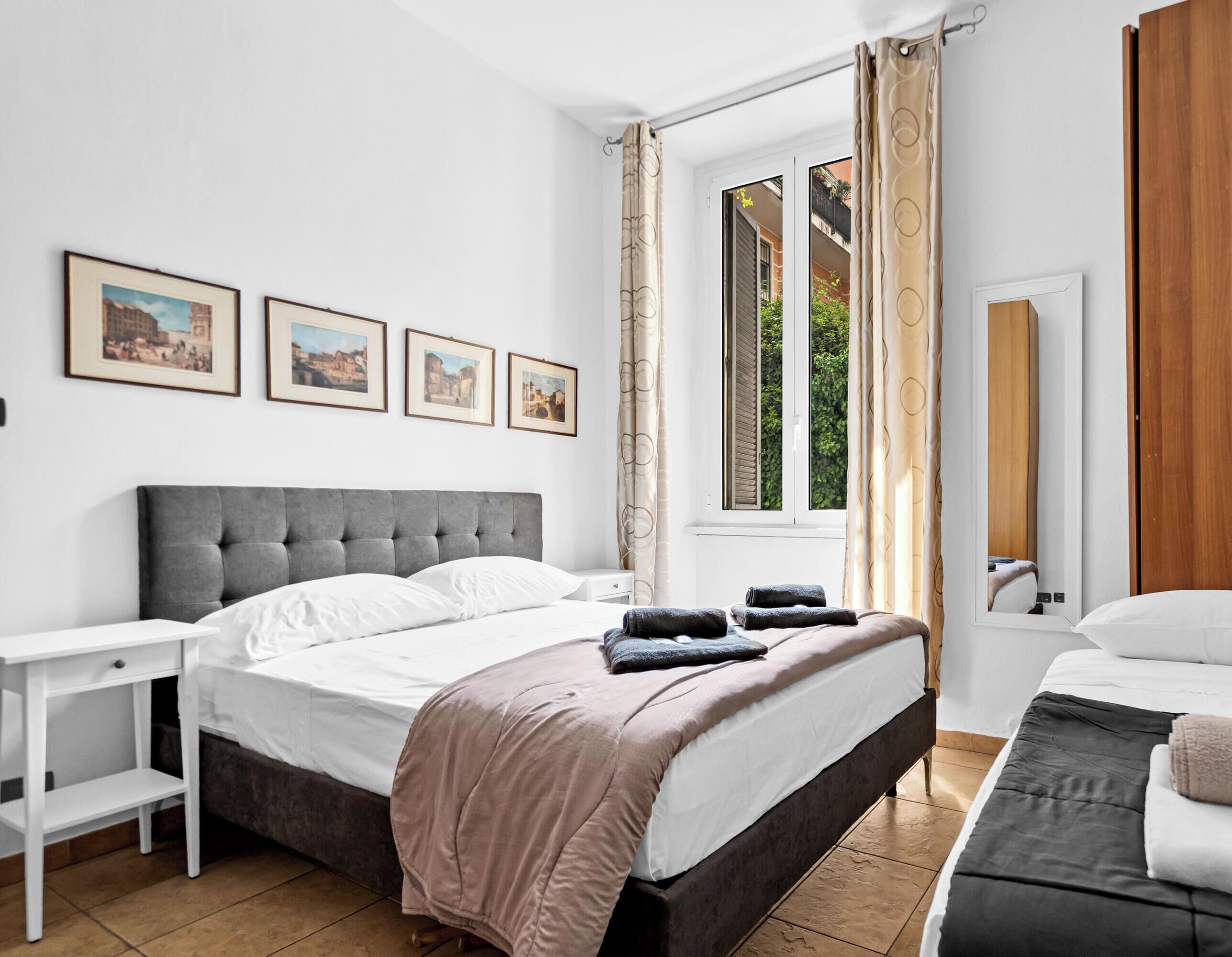 2 bedrooms, iron/ironing board, Internet, bed sheets