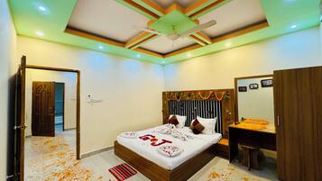 Classic Single Room, Balcony, City View | Free WiFi