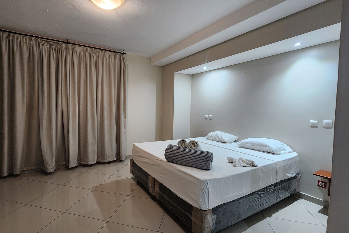 Standard Double Room | Meja, Wi-fi percuma 