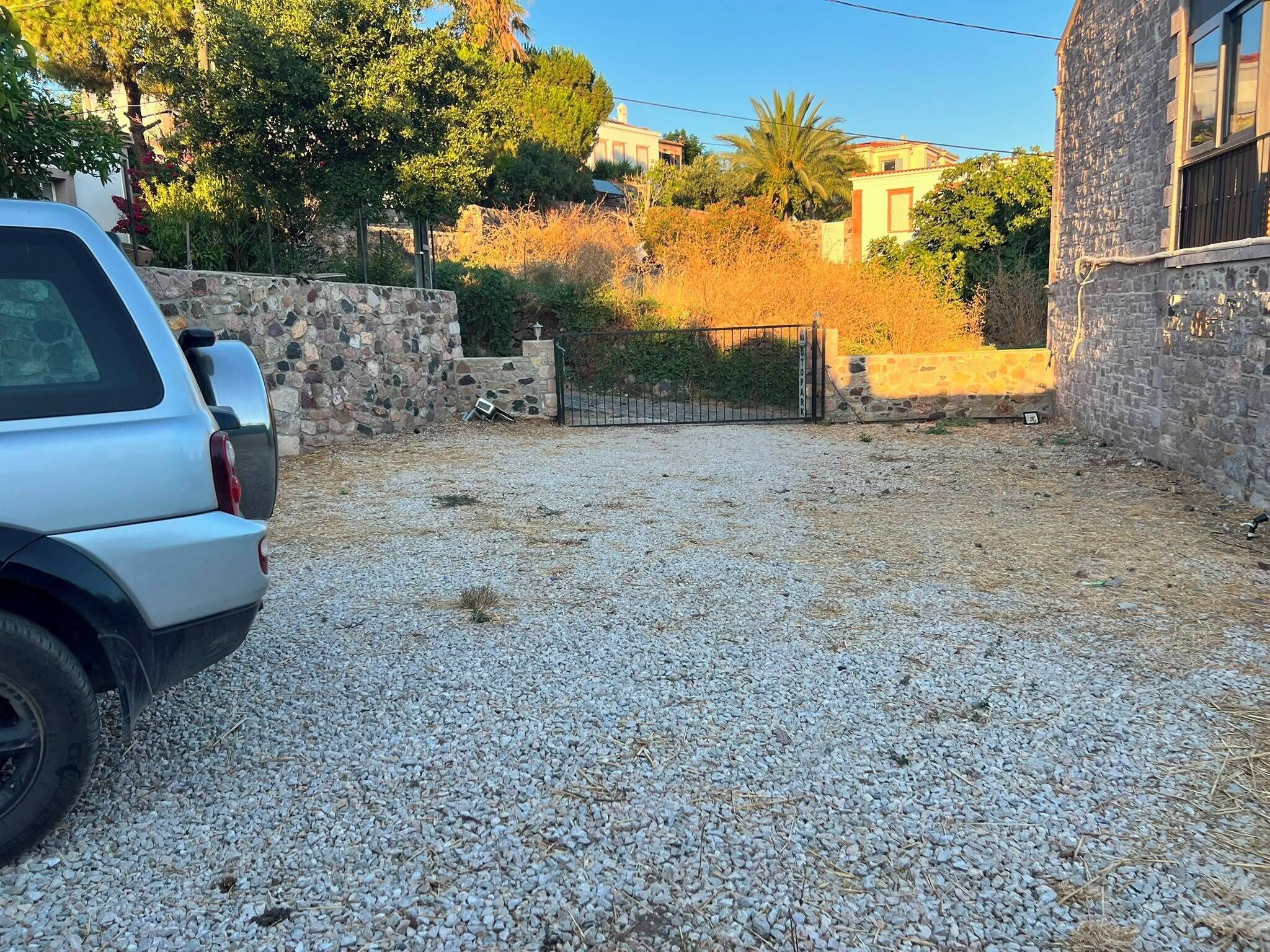 Free self parking