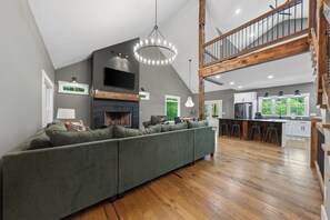 Living area - Experience the best of Nolin Lake at this spacious lakefront retreat! With 4 bedrooms, room for 13 guests, two living areas, stunning lake views, and a semi-private dock, it's the perfect getaway for families& friends. (Cub Run)