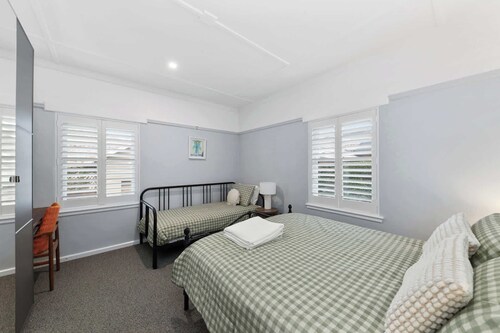 Cheerful 3 bedroom home - Inner south - Manuka