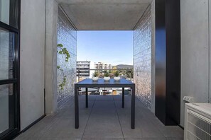 Interior - Stylish Branx Apartment in Braddon (Braddon)