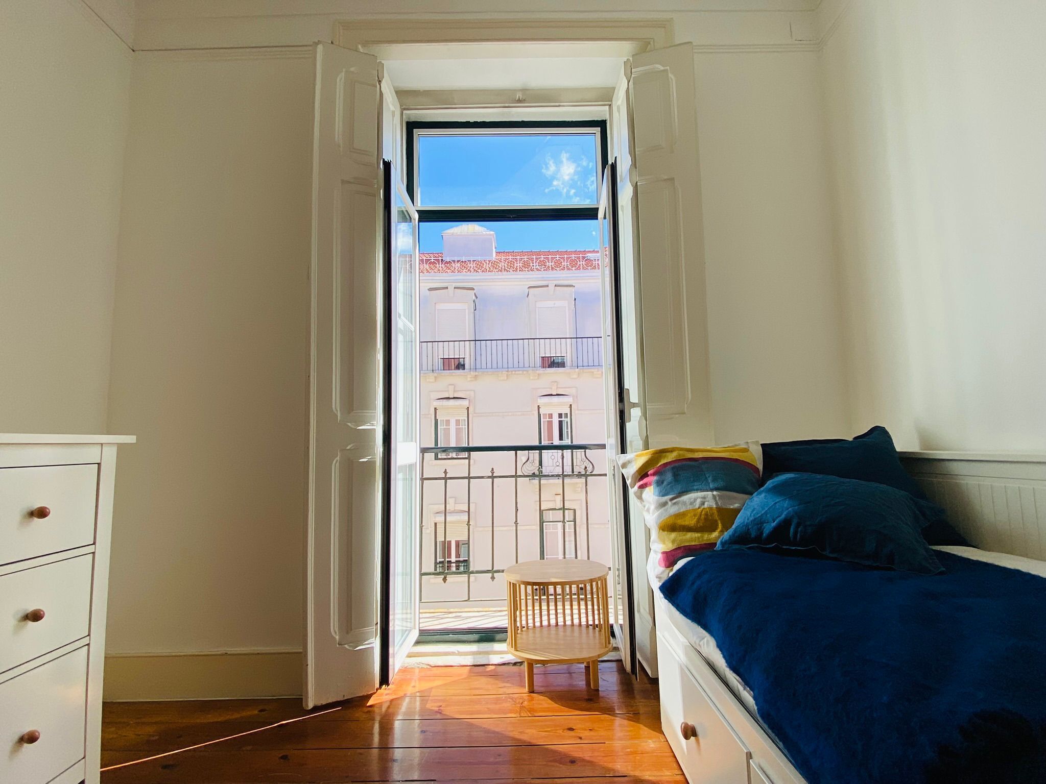 4 dormitorios, tabla de planchar con plancha, wifi y ropa de cama
