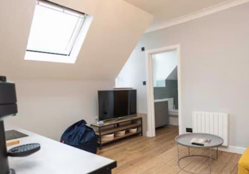 Bournemouth 1-bed Apartment, Sleeps 3 Near Parking