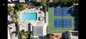 Sports court -  KEY LARGO  - ENDLESS SUNSETS

 33’’ Boat Slip available for additional fee (Key Largo)