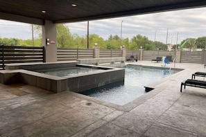 Pool - Near Katy Mills | Free Breakfast. Pool. Bar + Gym (Katy)