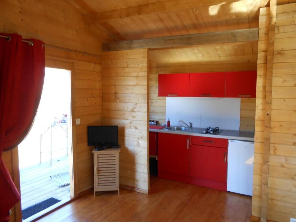 Chalet, Balcony, Garden View | Private kitchen