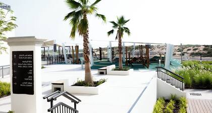 Bloomfields 2BR plus Maid in Yas Golf