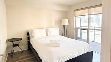 Basic Apartment, 1 Queen Bed | Iron/ironing board, WiFi (free)