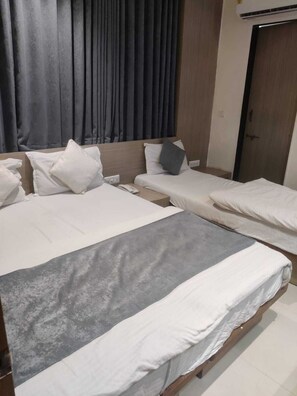In-room safe, desk, laptop workspace, iron/ironing board - Hotel New Empire (Ahmedabad)