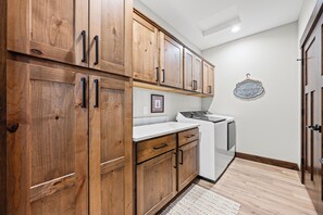 Interior - Newly Built, Spacious Duplex, Hot Tub, Clubhouse Access! (Lead)