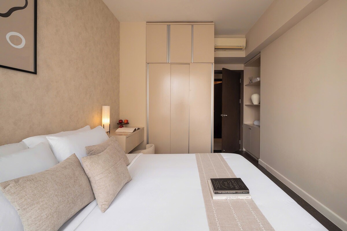 Suite Deluks, 2 kamar tidur, dapur, pemandangan kota | Meja kerja, ruang kerja ramah laptop, dan Wi-Fi gratis