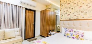 Iron/ironing board, free WiFi - Hotel Rockland Kota (Kota)