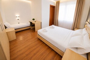 Familien-Dreibettzimmer, Stadtblick