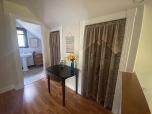 3 Schlafzimmer, Schreibtisch, kostenloses WLAN, Bettwäsche