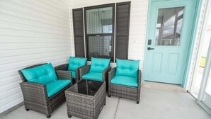 Terrace/patio - 5 minutes from EastPort, Brand New home! (Sumterville)