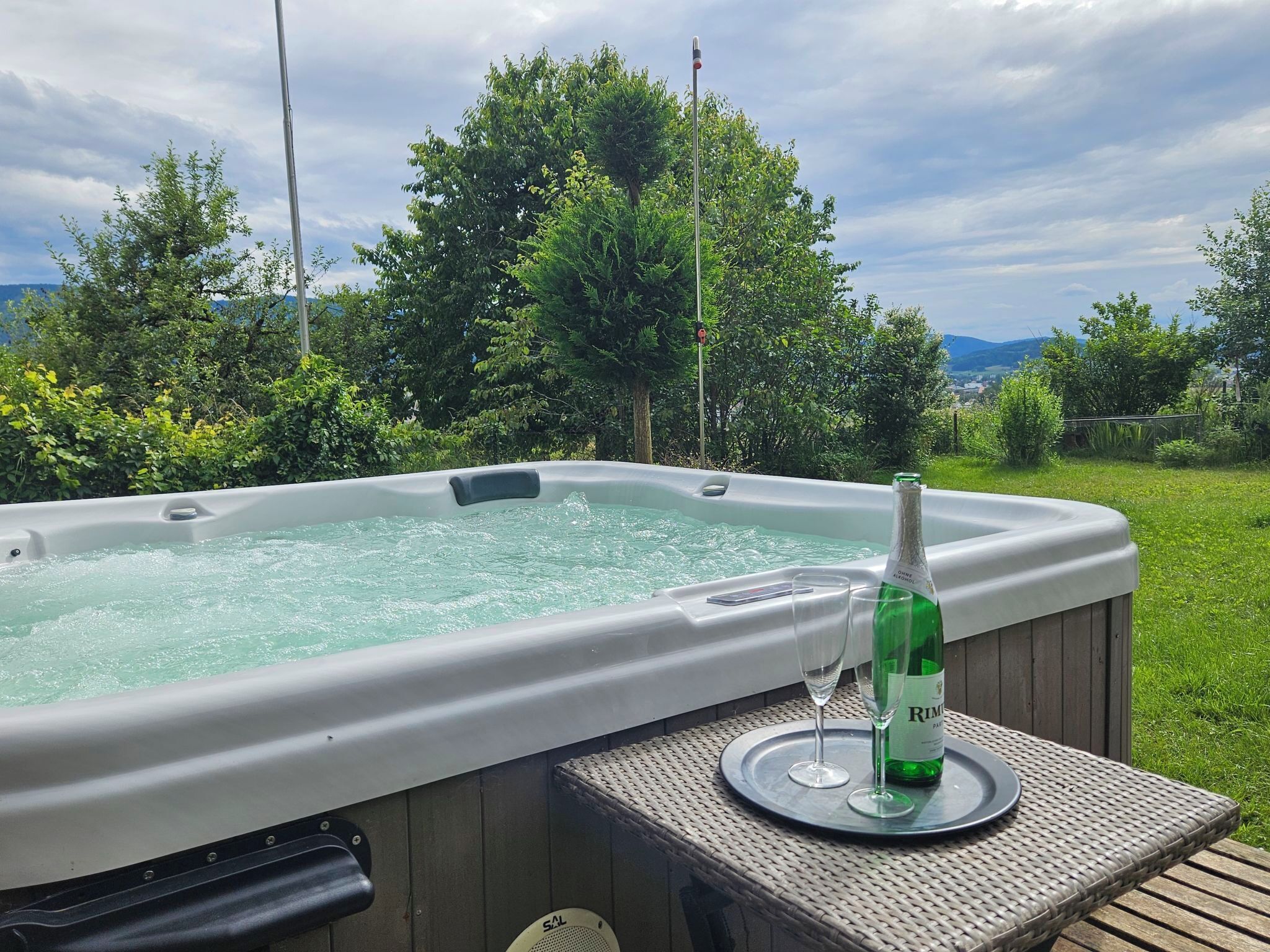 Bain à remous extérieur