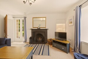 Living area - Millhouse Cottage - North East Escapes (Waren Mill)