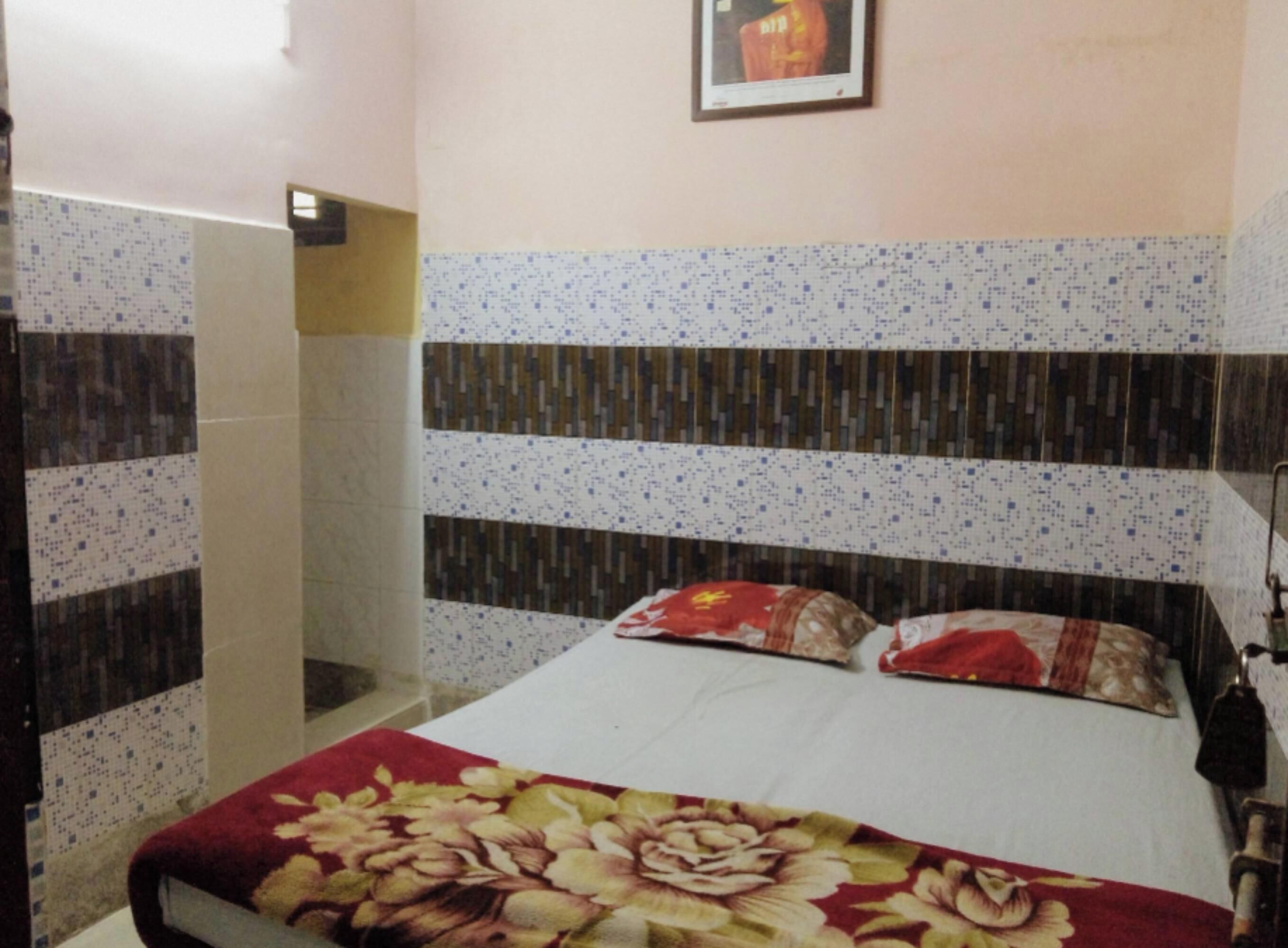 Standard Double Room, City View | Desk, free WiFi
