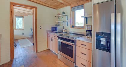Adobe Cottage w/ Patios in South Santa Fe