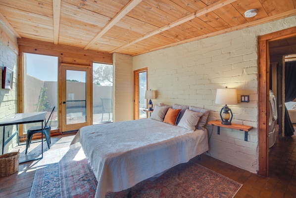 Cottage (2 Bedrooms) | Interior