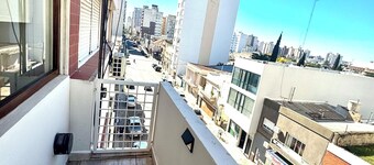 Spacious and bright apartment. 5 beds. Perfect for families. Downtown