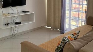 Superior-Apartment, Balkon | Wohnbereich