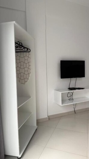 Standard Studio, City View | Interior - Urban Aparth Hotel Praia Maria (Praia)