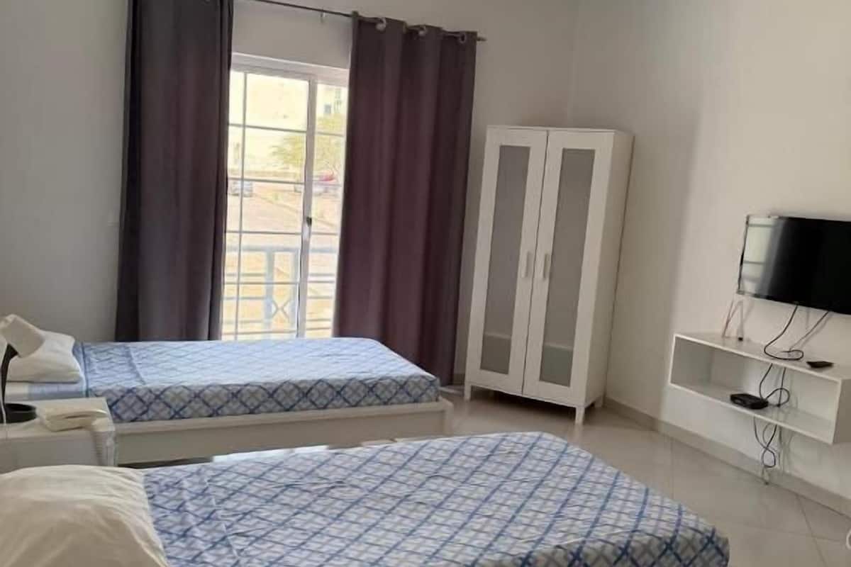 Estudio estándar, vista a la ciudad | Tabla de planchar con plancha y wifi gratis