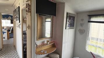 2 bedrooms, free WiFi