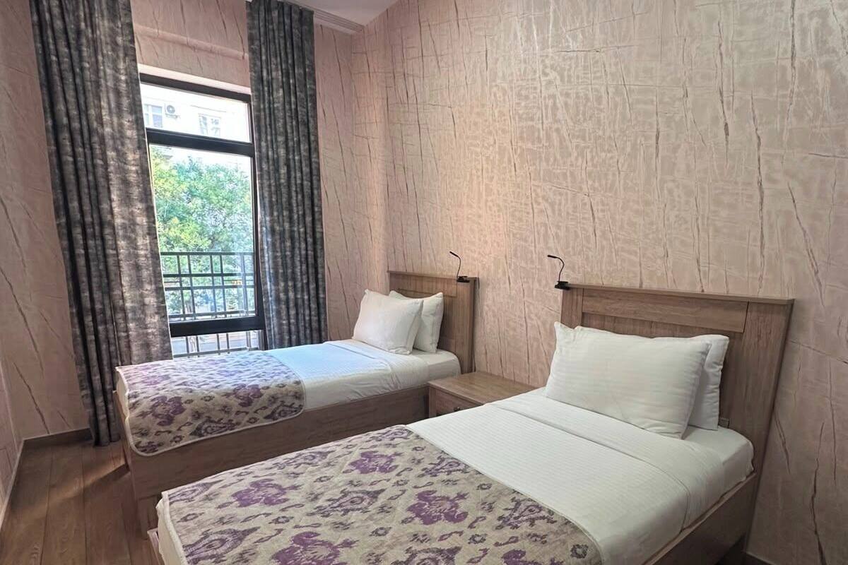 Standard Twin Room, City View