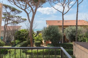 Property grounds - Casa del Sole – Sun & Sea Comfort | Wi-Fi & AC (Castiglione della Pescaia)