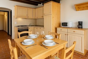 Private kitchen - 41 Summer with private Wi-Fi and free parking (Castel del Piano)