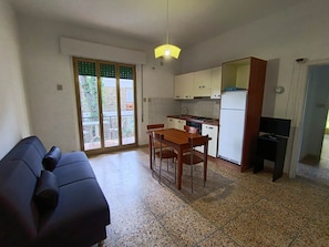 Living area - 452 Maremma Orchid, Air-Conditioned, 4-Seater (Marina di Grosseto)