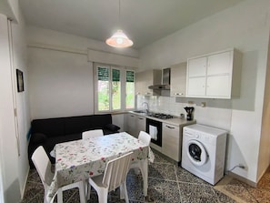 Fridge, stovetop - 454 Orchidee Mare (3-seater) (Marina di Grosseto)
