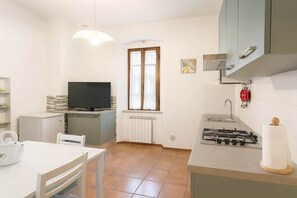 Private kitchen - Casa Maria Amiata: A Cozy House Amid Nature and Comfort (San Lorenzo)