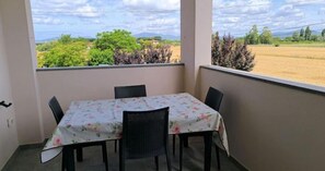 Outdoor dining - Everything is just a bike ride away! 10 minutes to the beach with free (Grosseto)