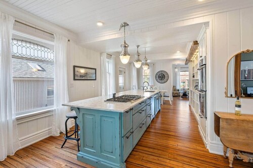 Historic Luxury Retreat in Downtown Kingsville