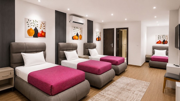 Deluxe Quadruple Room, City View - Grand Pyramids Hotel (Giza)