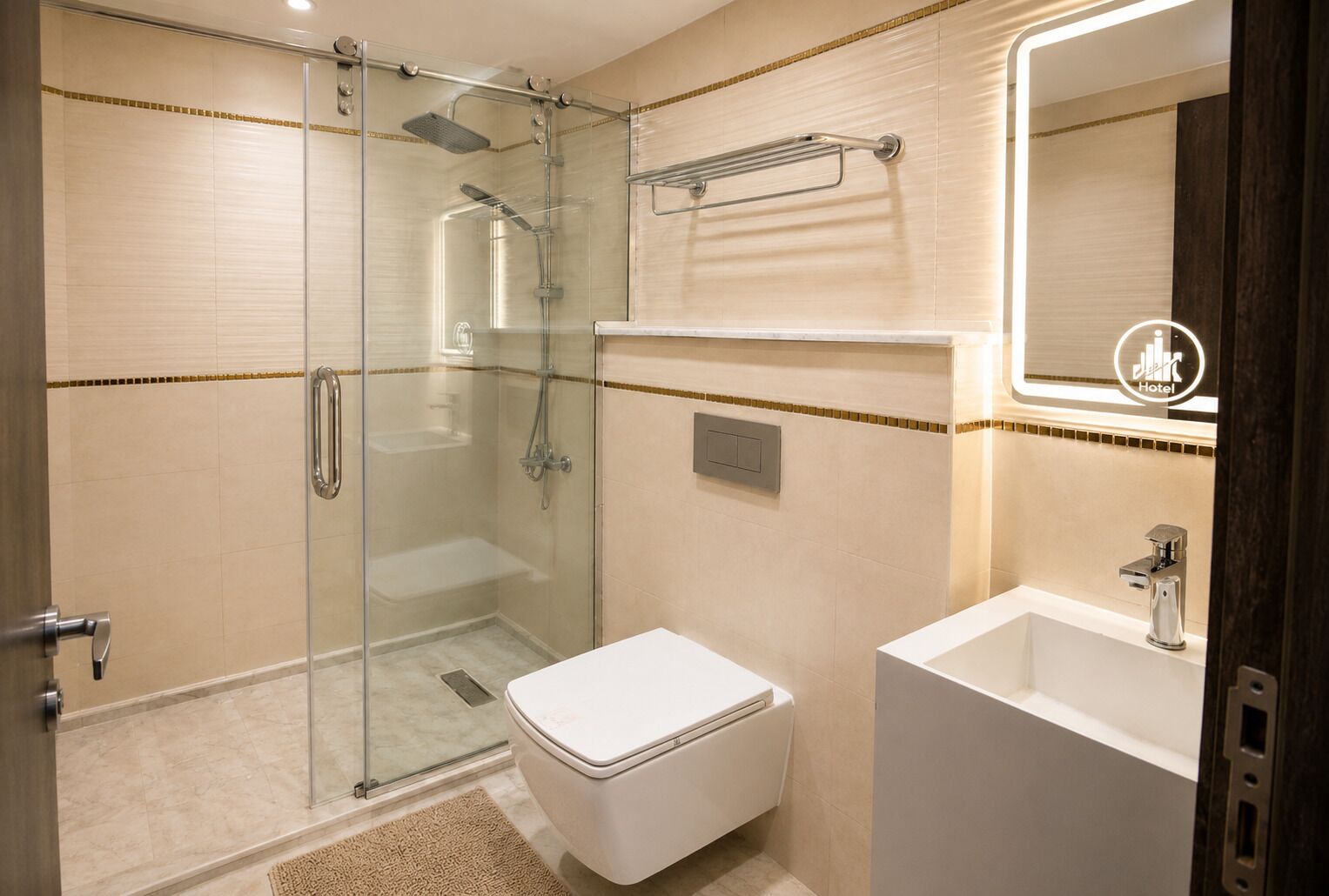 Deluxe Quadruple Room, City View | Bathroom | Separate tub and shower, towels, soap, shampoo