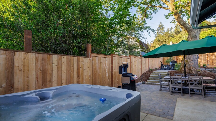 Emerald On Orchard Luxury Eugene Vacation Rental Near Uo 4 Bedroom Home