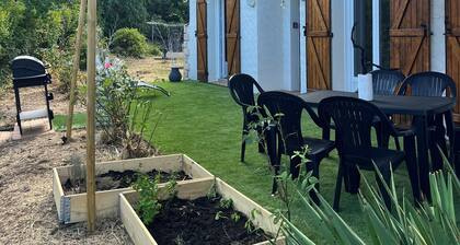 Villa Papillon Clermont-Ferrand, 3-star, for 2 to 6 people, Clermont-Ferrand