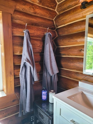 Interior - Grey Wolf Ranch | Luxurious Cabin Getaway (Seeley Lake)