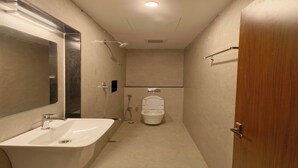 Standard Room, City View | Bathroom | Shower, free toiletries, towels, soap - Arthana Grand Inn (Udumalaipettai)