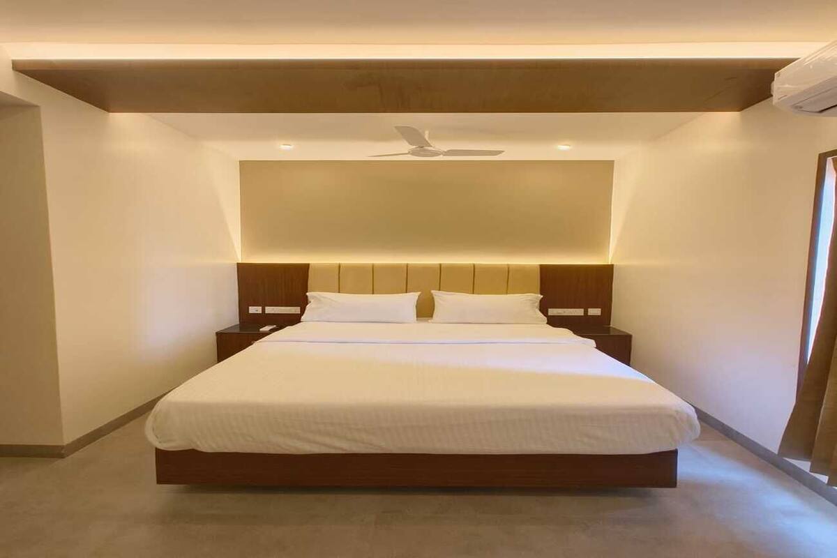 Standard Room, City View