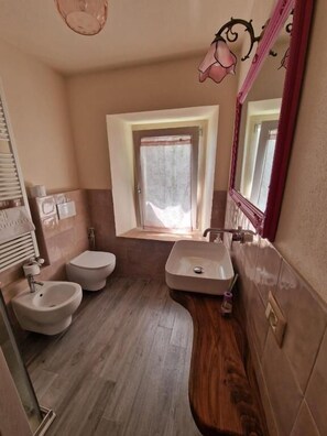 Bathroom - La Casetta Agriturismo (Santa Sofia)