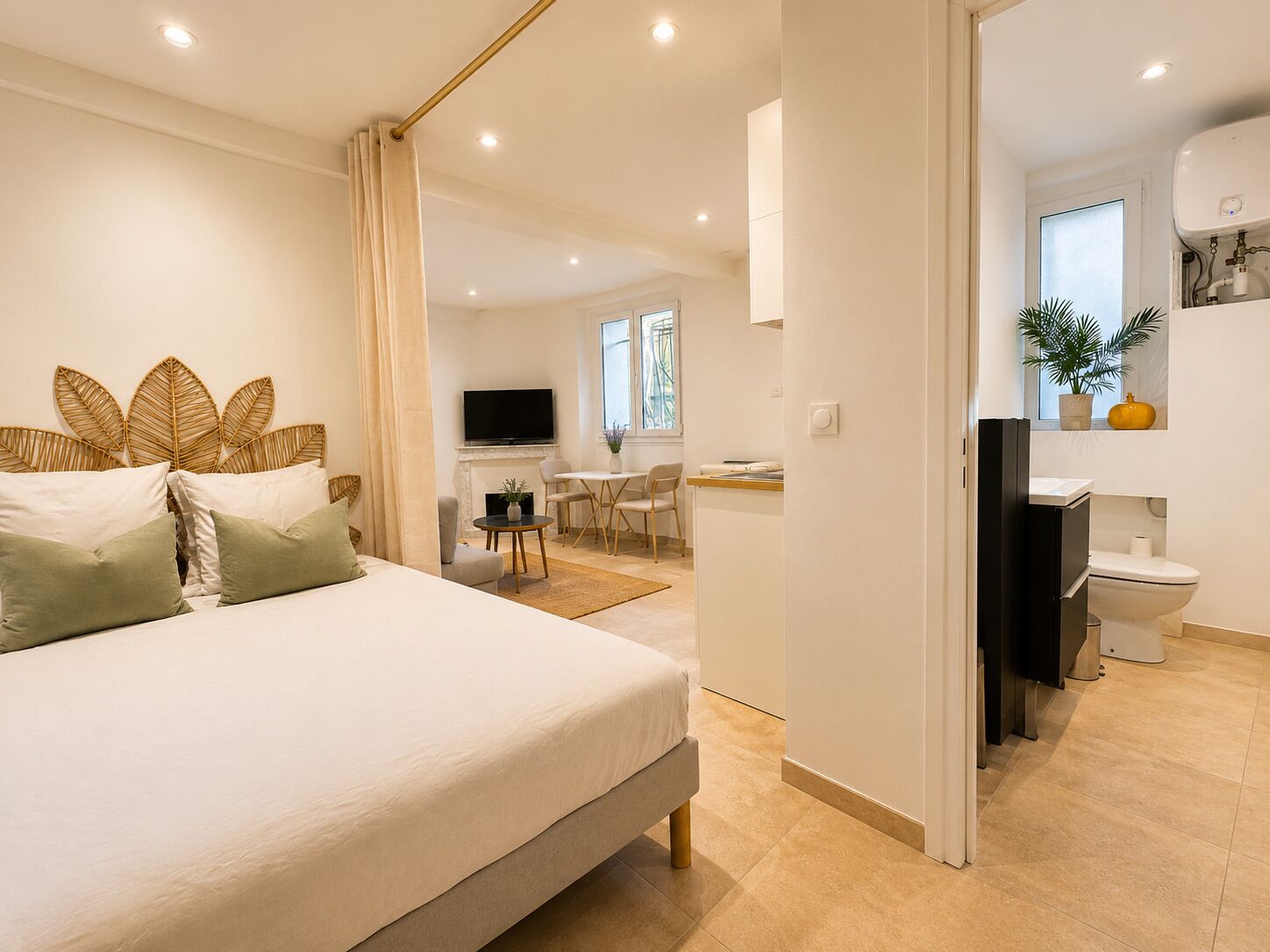 1 slaapkamer, een strijkplank/strijkijzer, reisbedje, gratis wifi