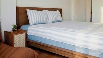 Basic Double Room Single Use, Non Smoking | Laptop workspace, free WiFi